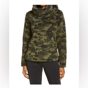 Zella Nordstrom Furry Fleece Funnel Neck Camo Pullover Small